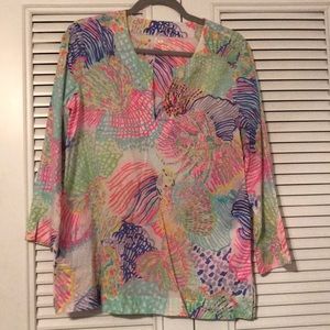 Lilly Pulitzer shell print top